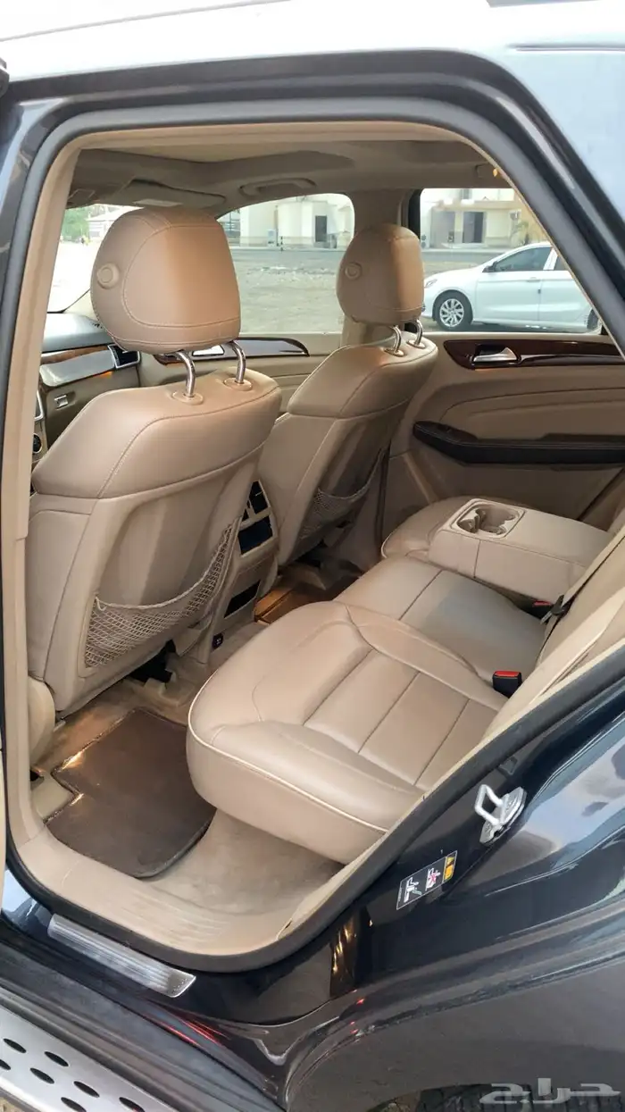 مرسيدس ML500 8
