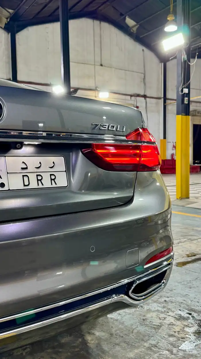 BMW LI اعلى فئة فل الفل 2018 10