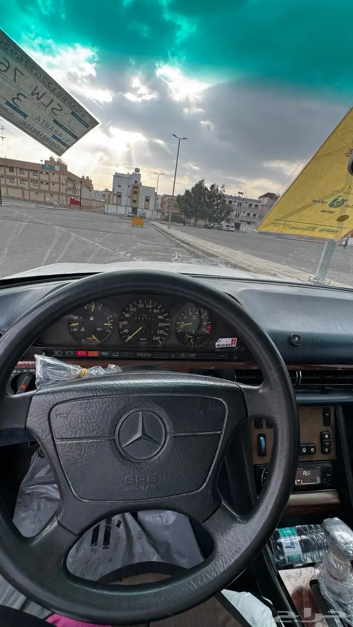مرسيدس بنز 300SE 11