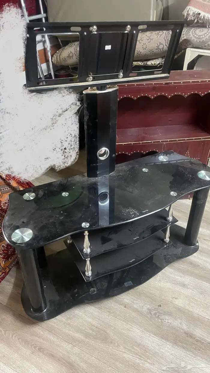 دولاب خشب لدلال طاوله بلازما جديده 0