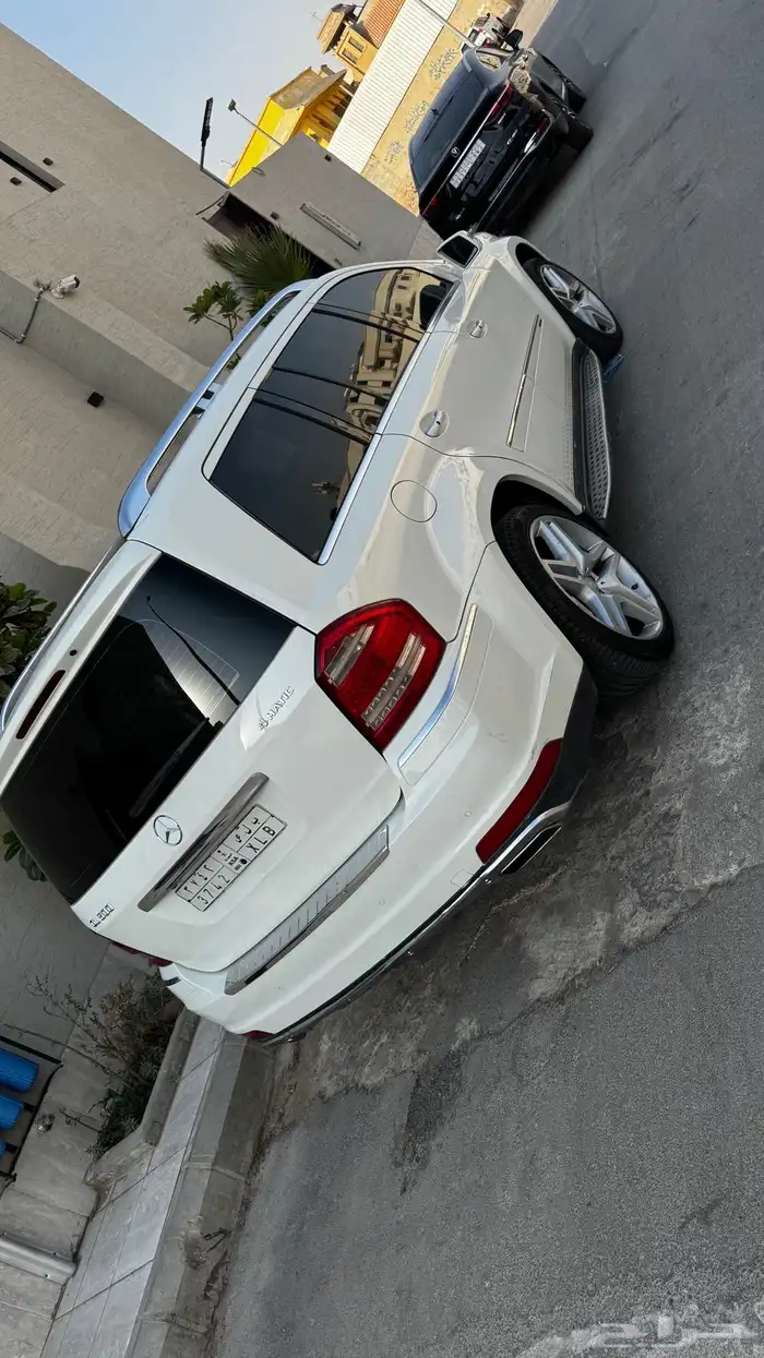 الرياض العزيزية 17