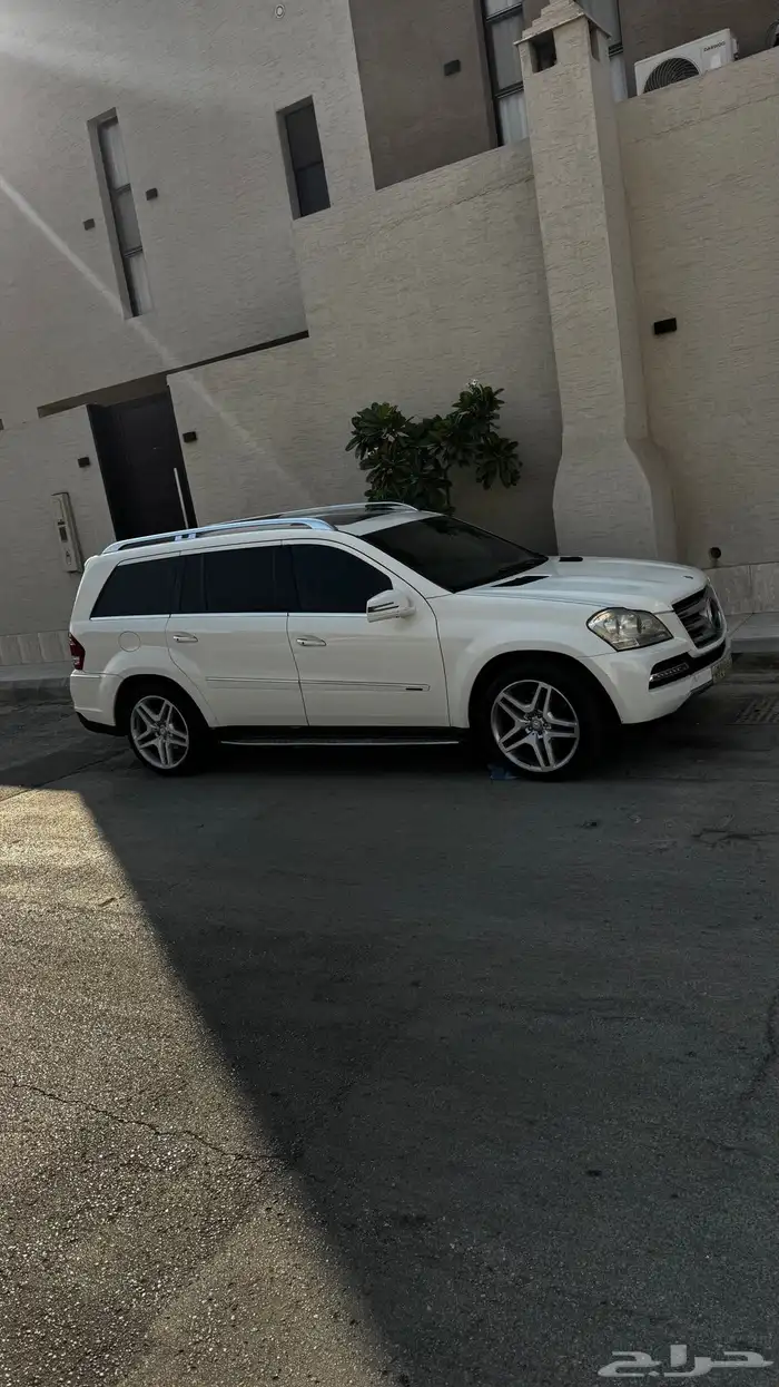 الرياض العزيزية 1