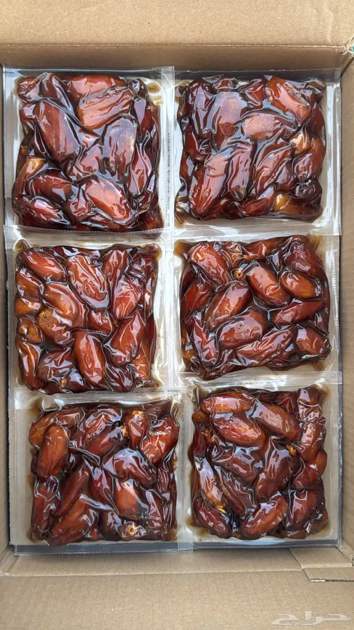 السلام عليكم يوجد تمر الصفري بيشه حبه كبير 0