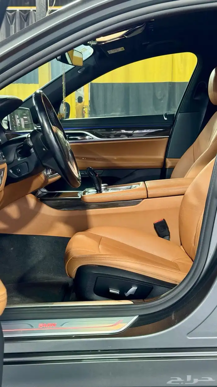 BMW LI اعلى فئة فل الفل 2018 18