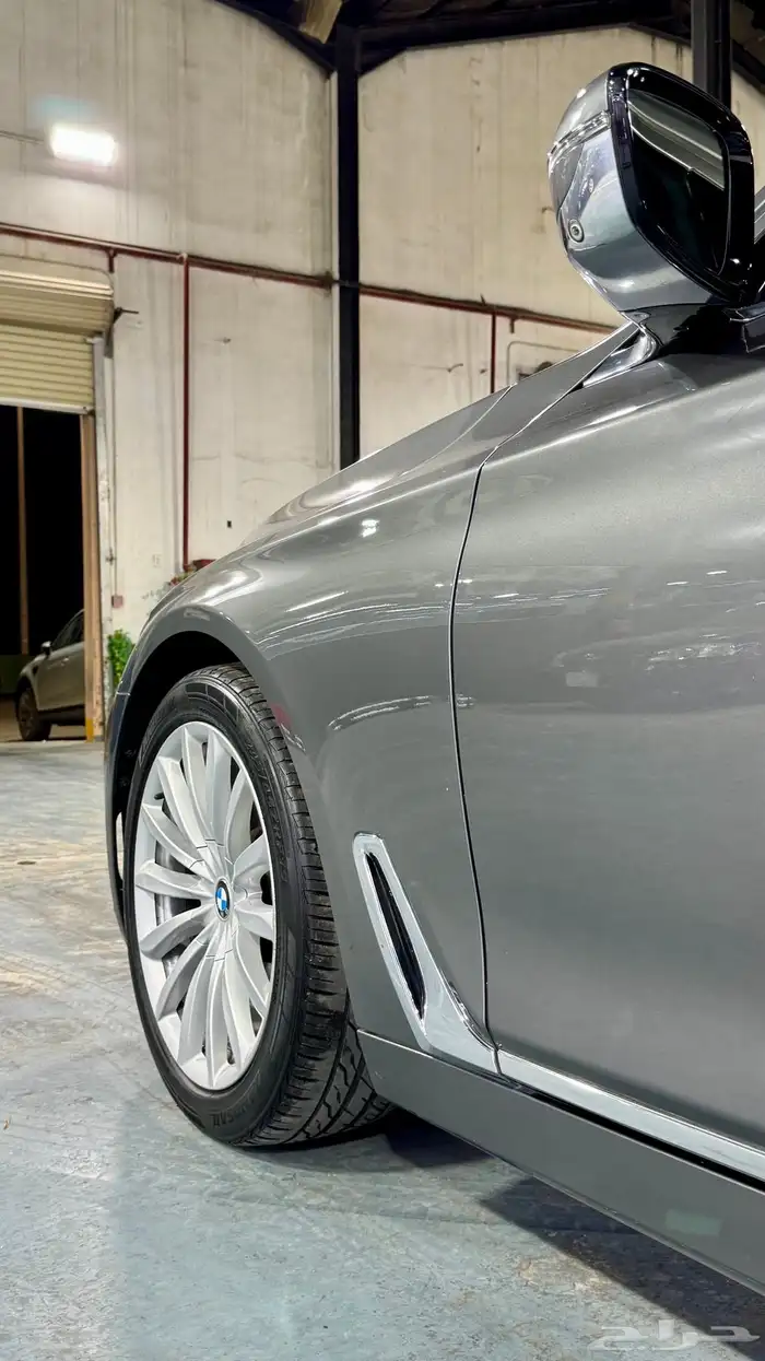 BMW LI اعلى فئة فل الفل 2018 9