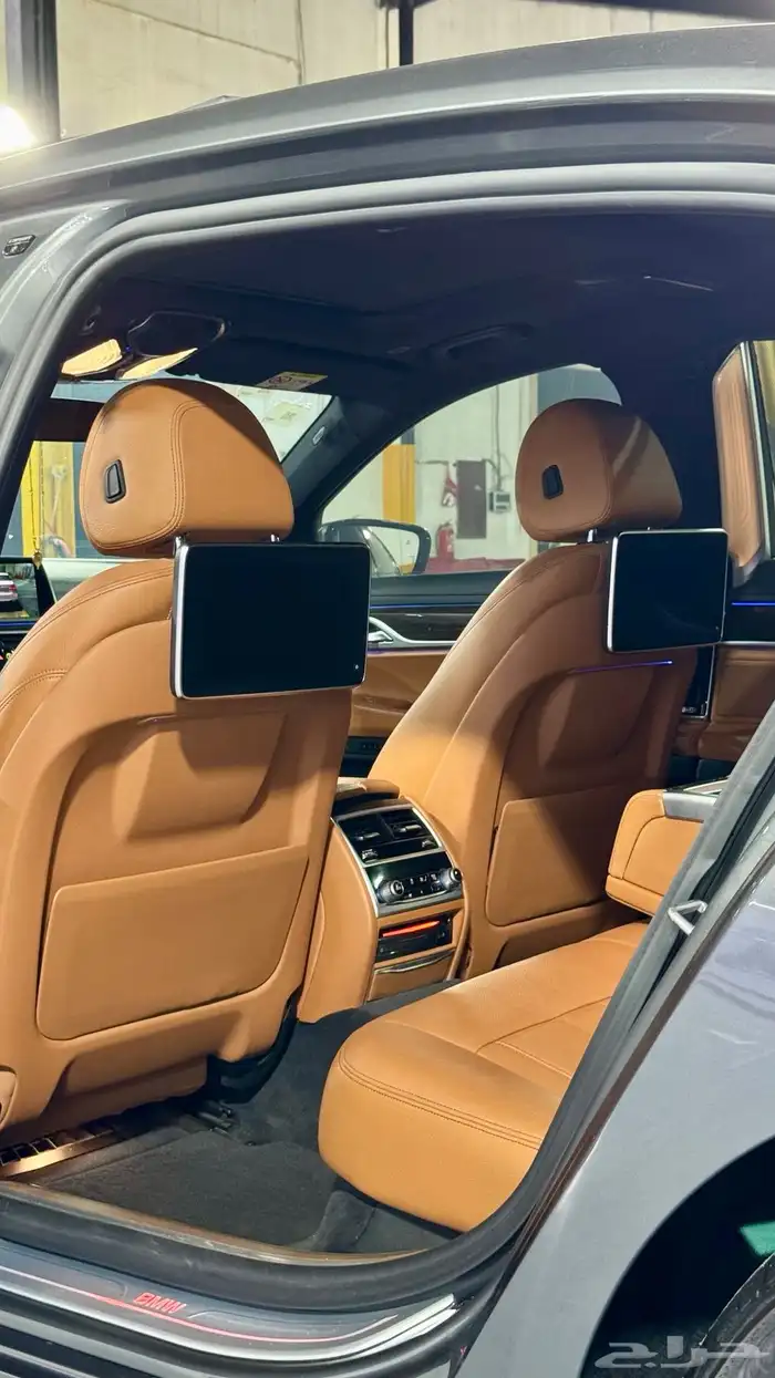 BMW LI اعلى فئة فل الفل 2018 21