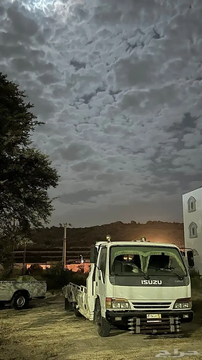 سطحة ايسوزو للبيع 3