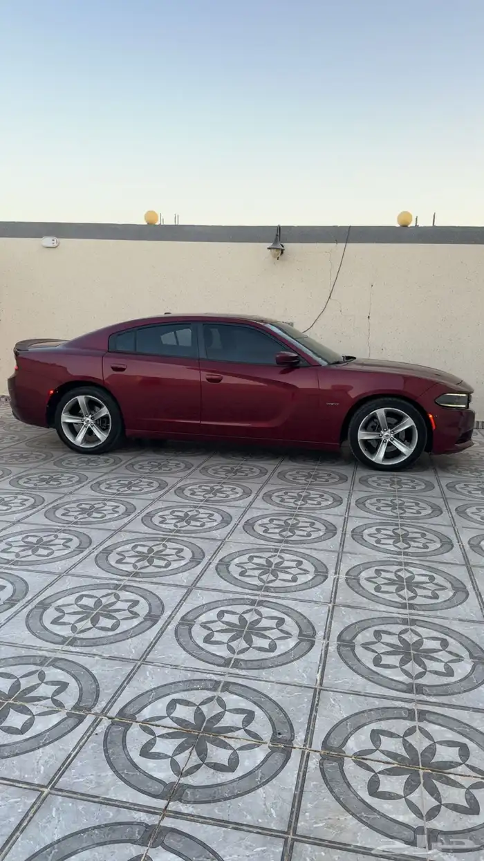 دوج تشارجر 2018 RT V8 0