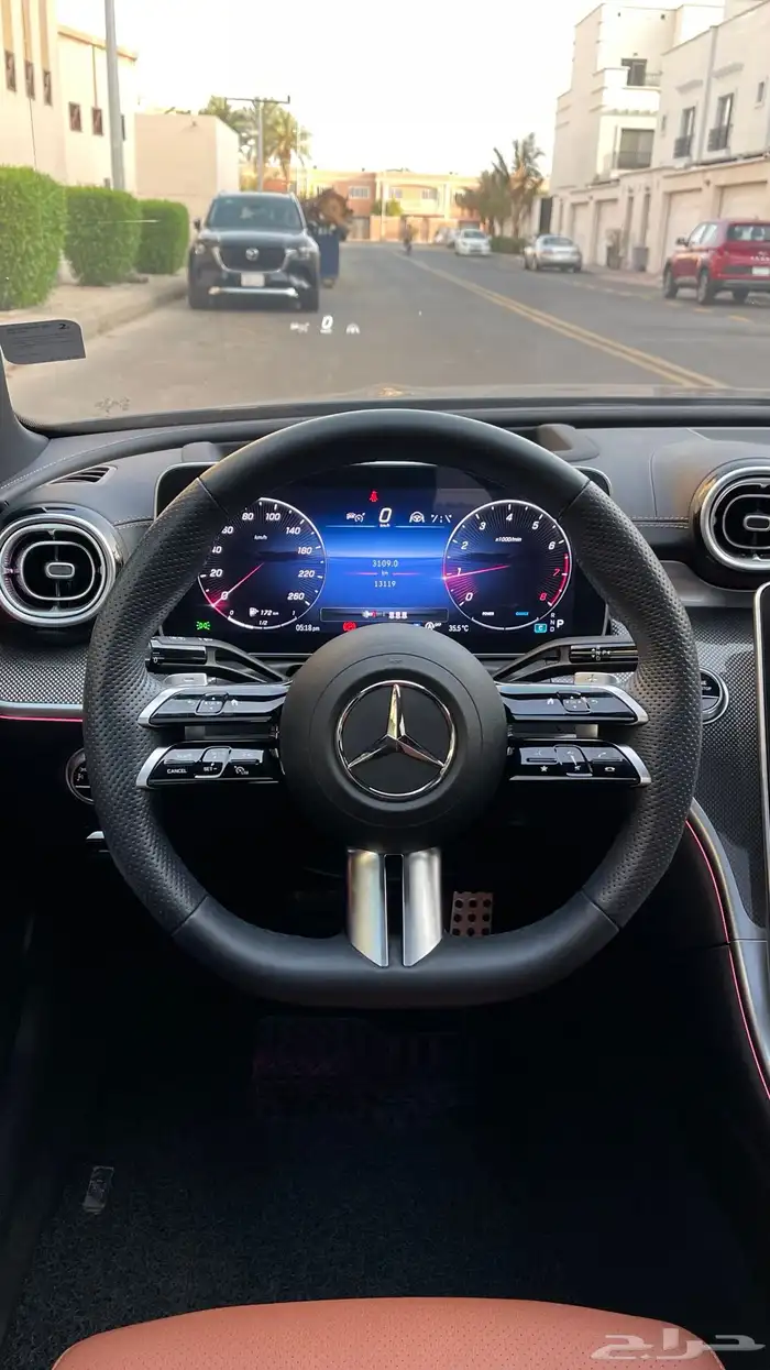 مرسيدس بنز C300 AMG 2023 فل كامل 24