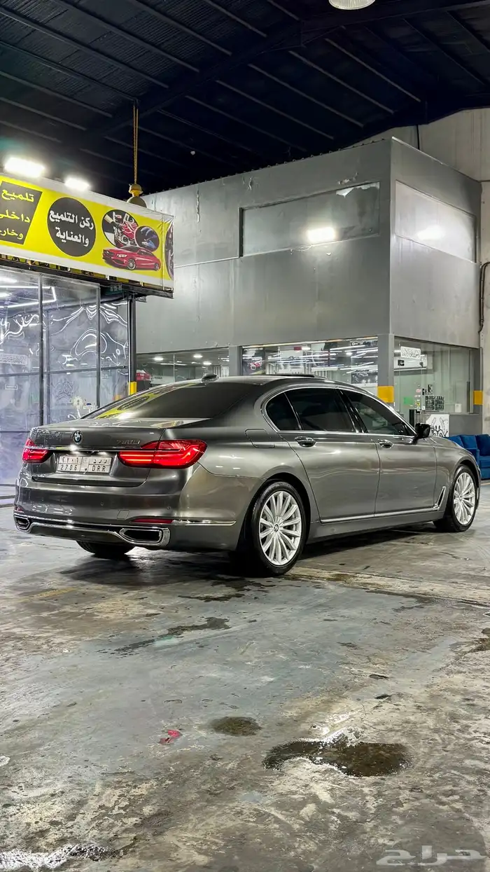 BMW LI اعلى فئة فل الفل 2018 6