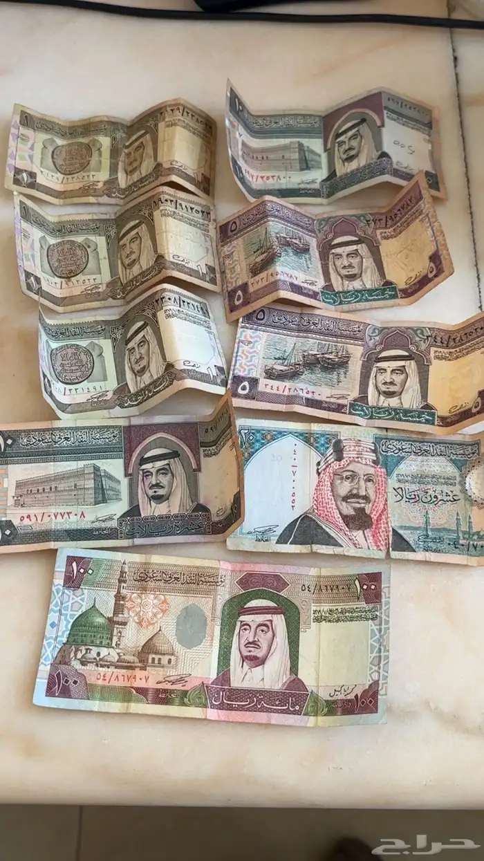 عمله نقديا  من عهد الملك فهد 0
