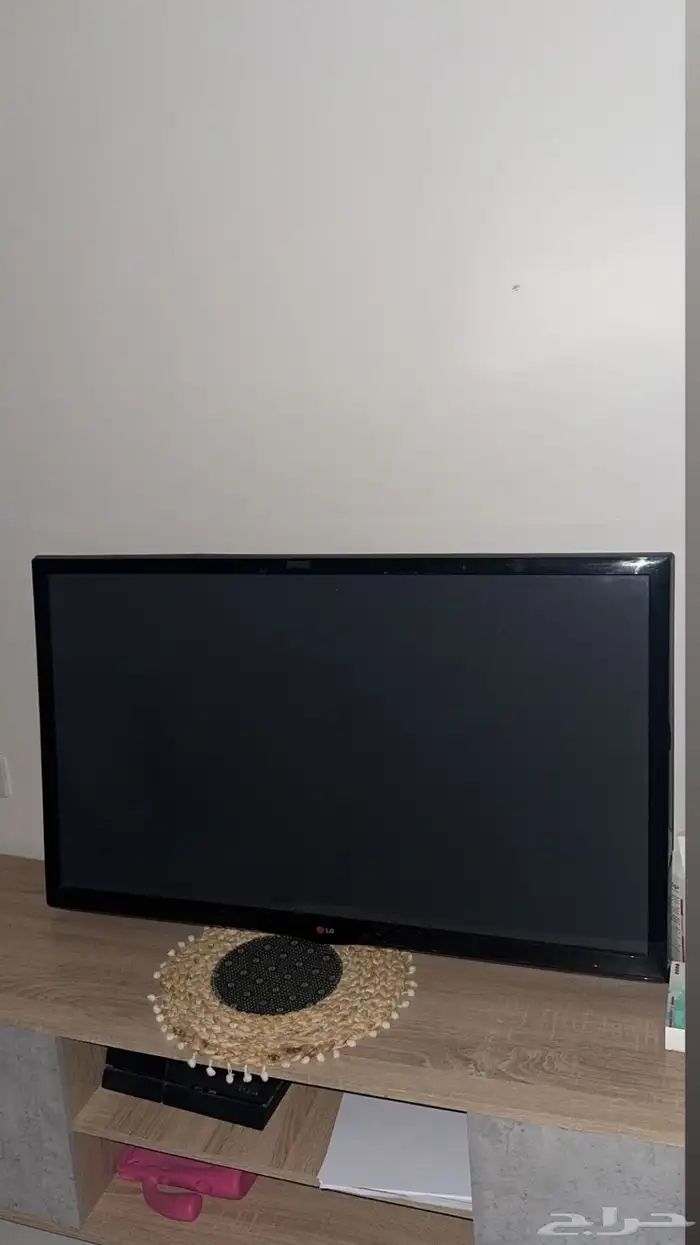 تلفزيون مستعمل استخدام نظيف بس قطعه مفقوده الخاصه ب HDMI 0
