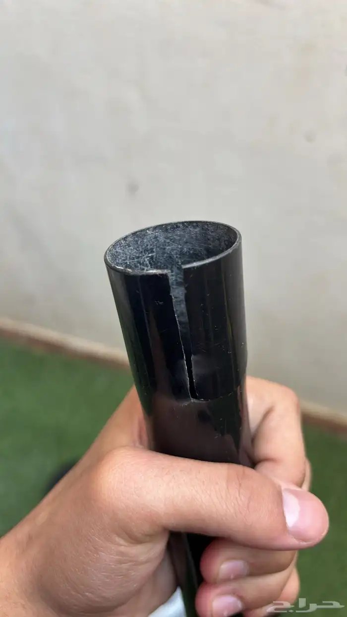 مكنسه كهرباء 1800 واط للبيع اموره تمام بس فيه كسر على العصى 1