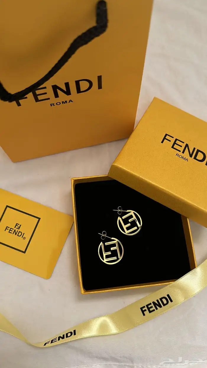 حلق ماركة فندي 1