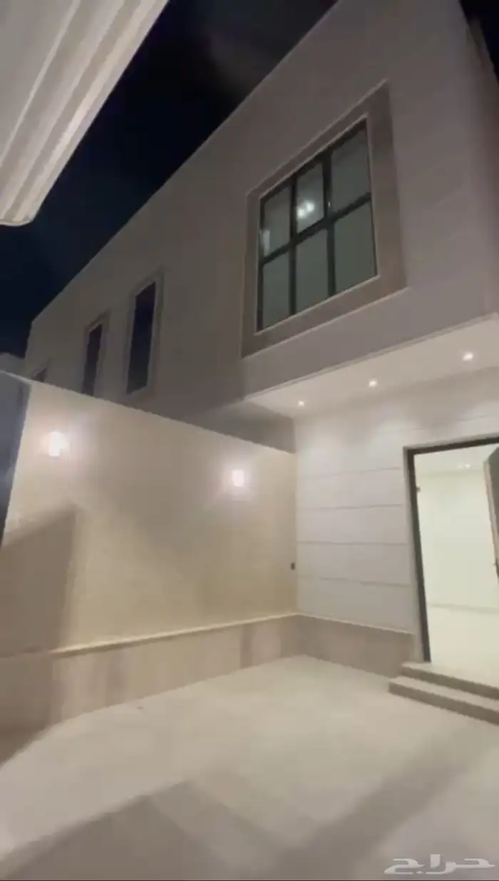 فيلا درج داخلي للبيع حي المرجان 0