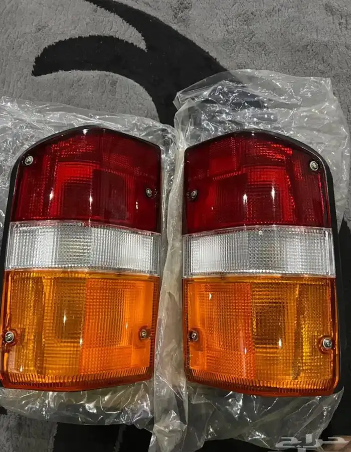 قطع نيسان قديم  باترول   200 L   ددسن 79   كراون 0