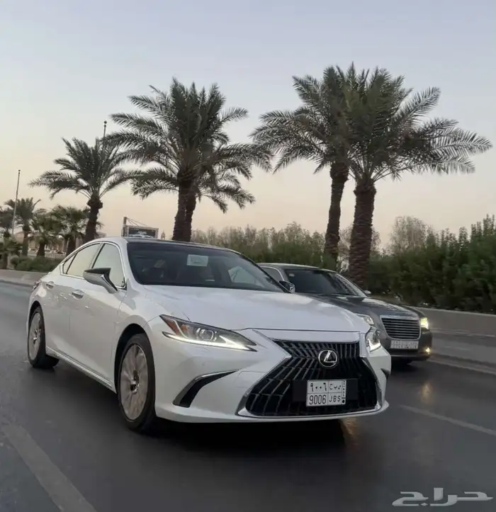 شمعات لكزس اي اس عدسه 1
