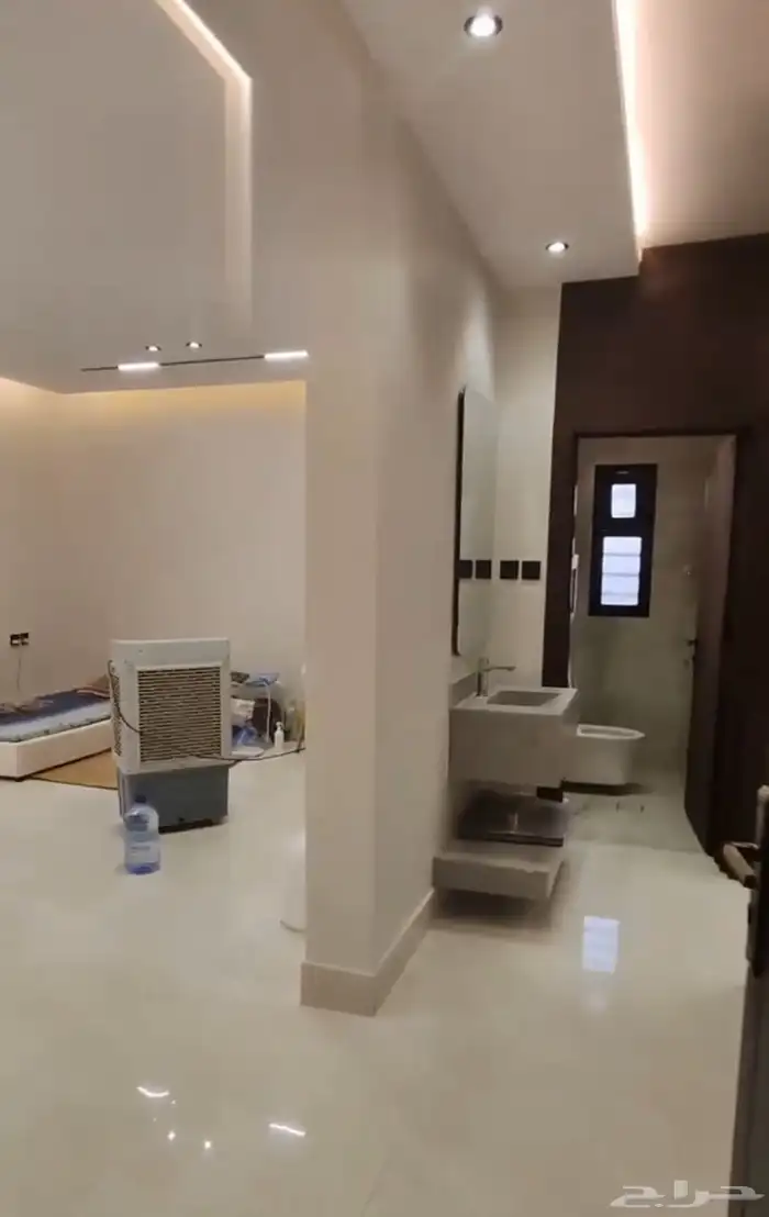 للبيع شقة-حي الرمال 4