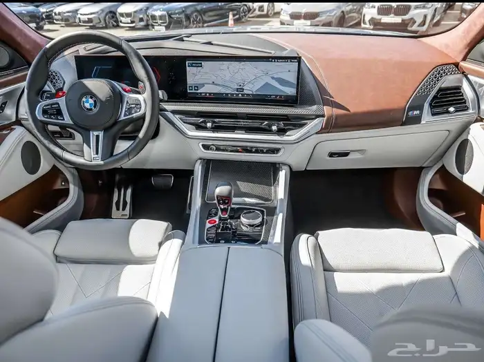 BMW XM 50e M Sport 2024 8
