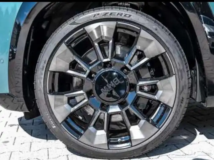 BMW XM 50e M Sport 2024 6
