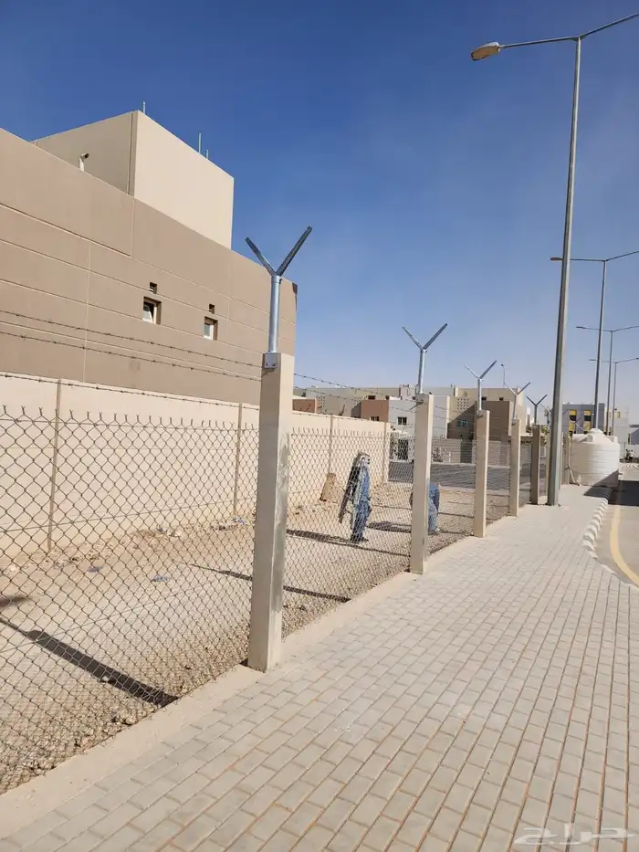 تركيب شبوك بجميع انواعه المجلفنه والعاديه مزارع ومواقع 2