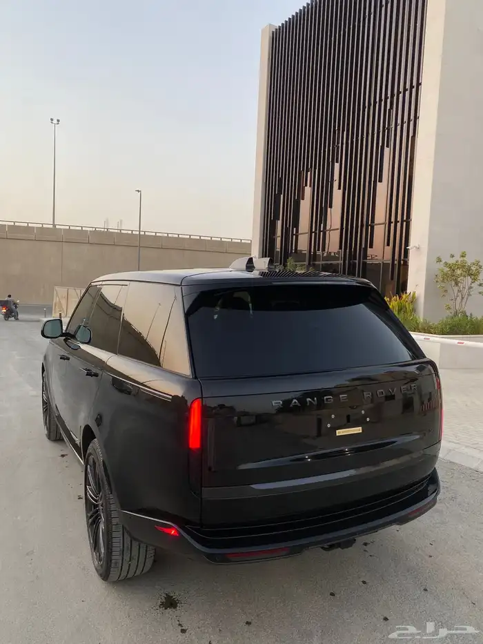 رنج روفر فوج HSE 2025 P400 مواصفات عاليه بسعر مناسب.. 2