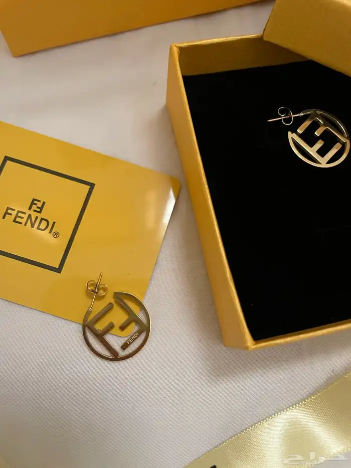 حلق ماركة فندي 3