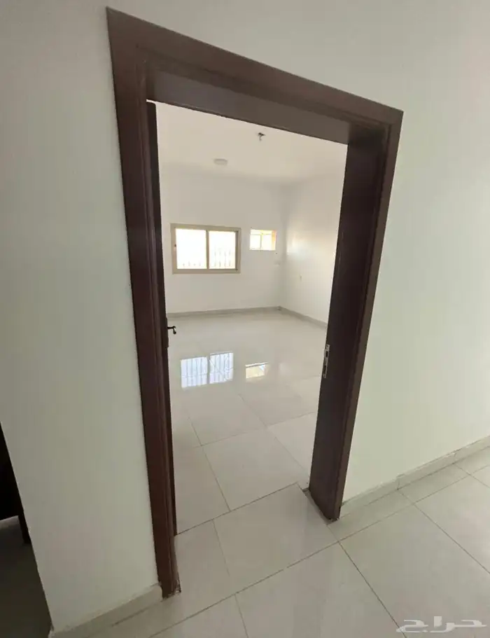 عمارة للايجار او الاستثمار في ضباء 5