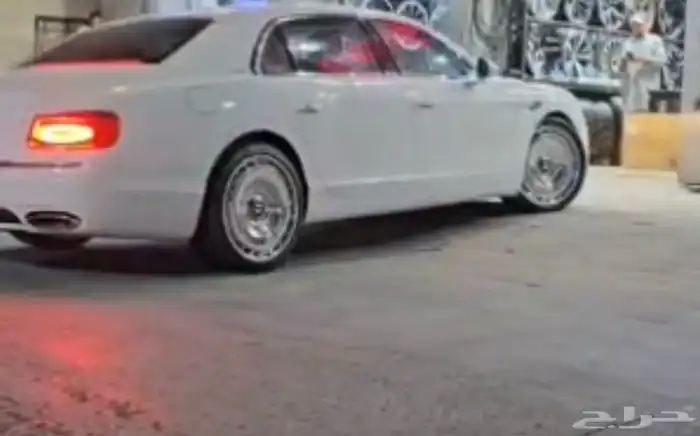 جنوط بنتلي فلاينج سبير صحن 1