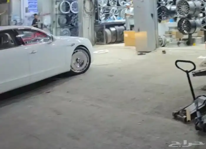 جنوط بنتلي فلاينج سبير صحن 20