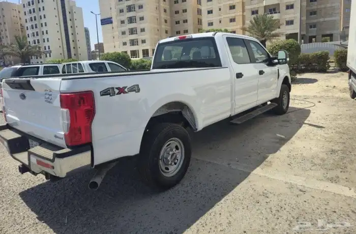 وانيت فورد F250 موديل 2020 دبل شاصي طويل للبيع 12