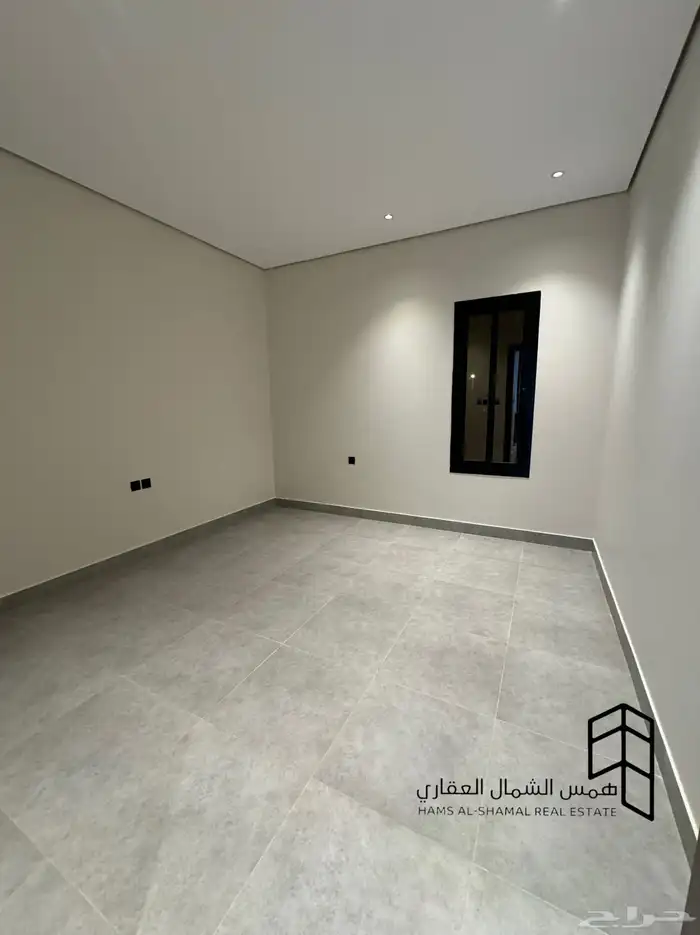 للبيع روف ارضي حي الصفا 10