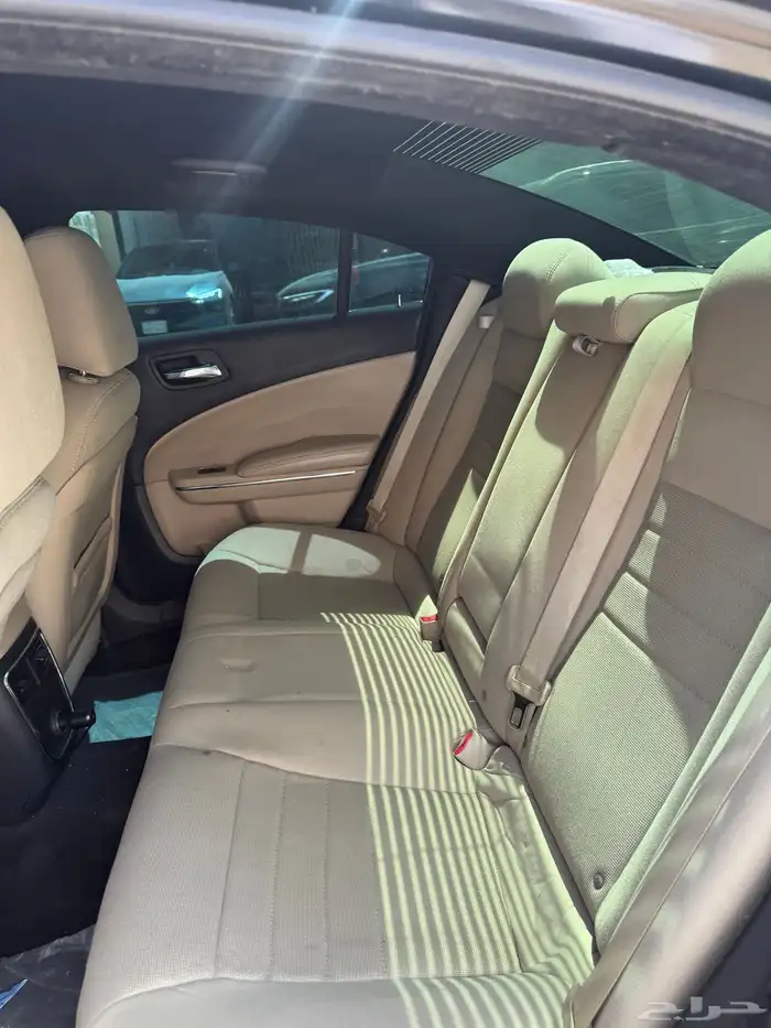 دودج تشارجر 2012  تم وضع الحد 34