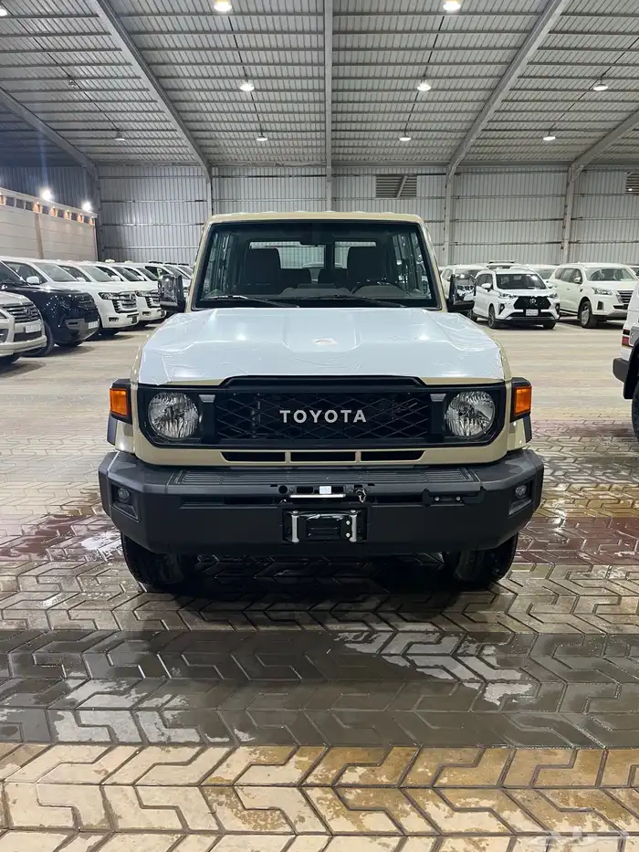 تويوتا ربع رفرف اصفار 2025 اقل سعر 0