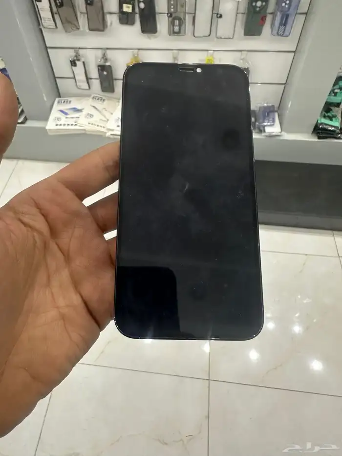 للبيع ايفون 12 عادي قطع غيار اصليه 4