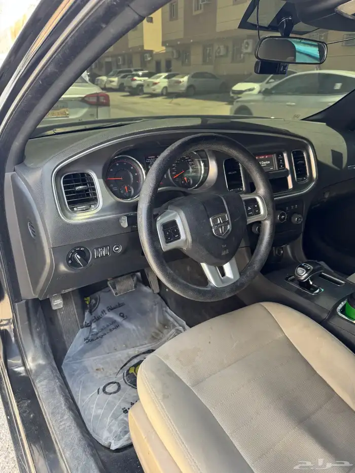 دودج تشارجر 2012  تم وضع الحد 52