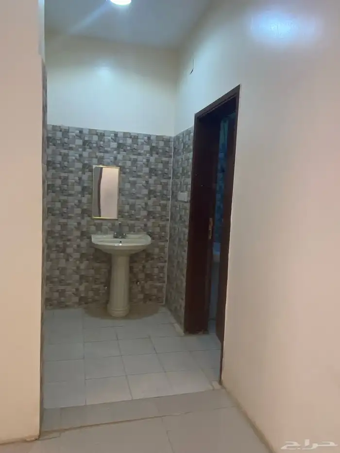 ثلاث استراحات للايجار 4