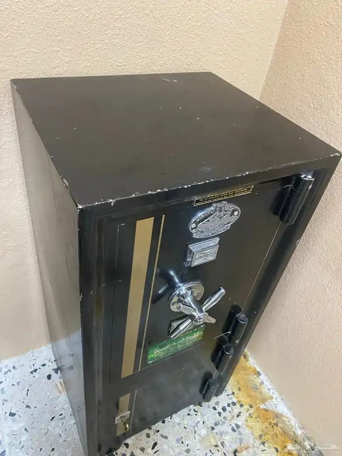 خزنه نوع ممتاز ووزن ثقيل جدا لأعلى سوم 1