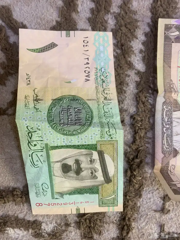 بيع ريالات ومعها خمسة الفلوس نادره ولا تحصل ابدن 1