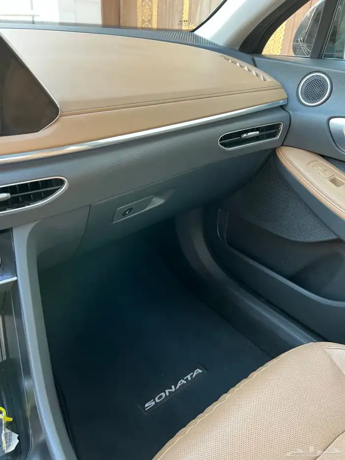 للبيع سوناتا 2020 سمارت بلس شبه الجديده 55