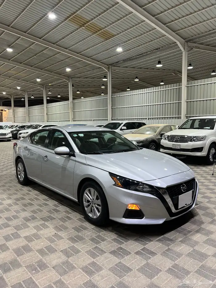 للبيع نيسان التيما 2022 0