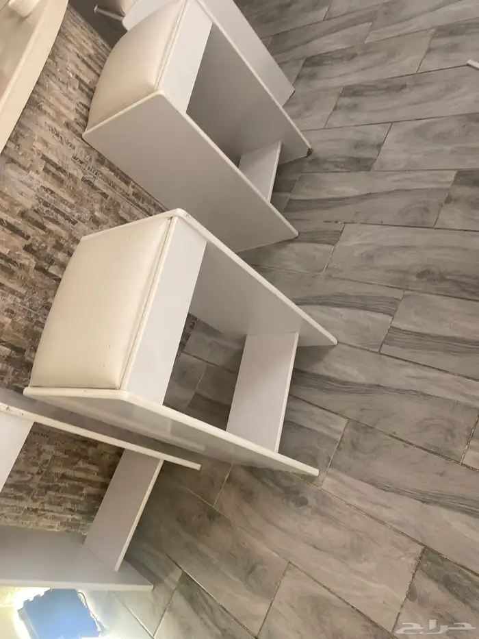 صالون ضيوف كامل عمره خمسه سنوات نظيف جدا 6