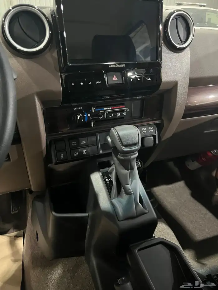 تويوتا ربع رفرف اصفار 2025 اقل سعر 25