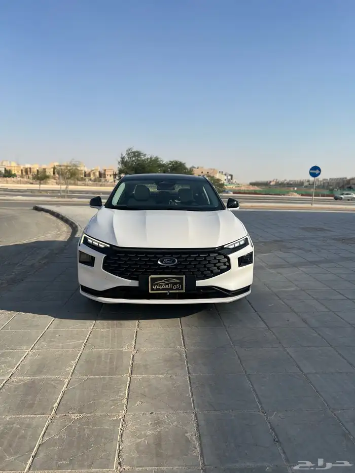 فورد تورس موديل 2023 تيتانيوم فل كامل 0