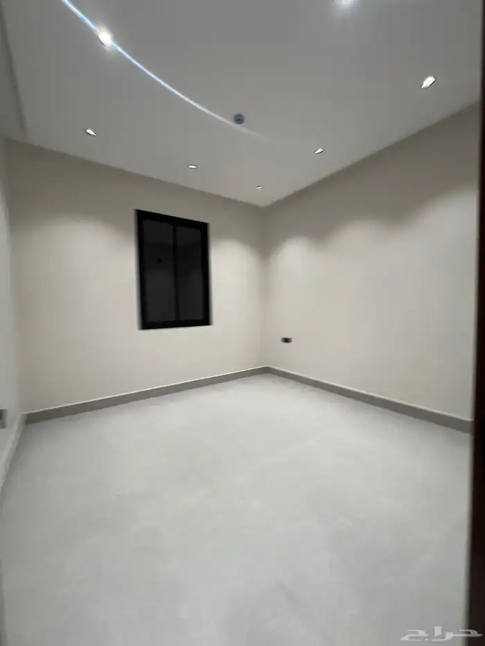 للبيع عمارة جديدة مساحة 960م 60