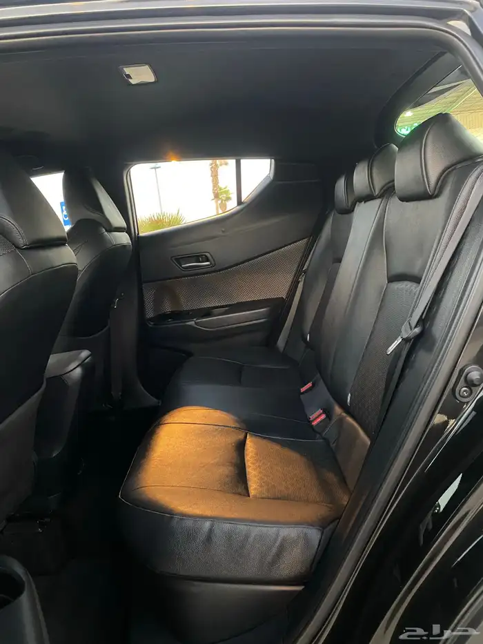 تويوتا سي اتش ار C-HR هايبرد 22