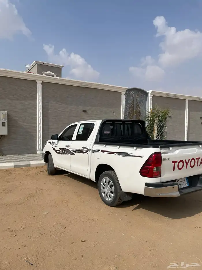 للبيع سياره هايلكس Glx 0