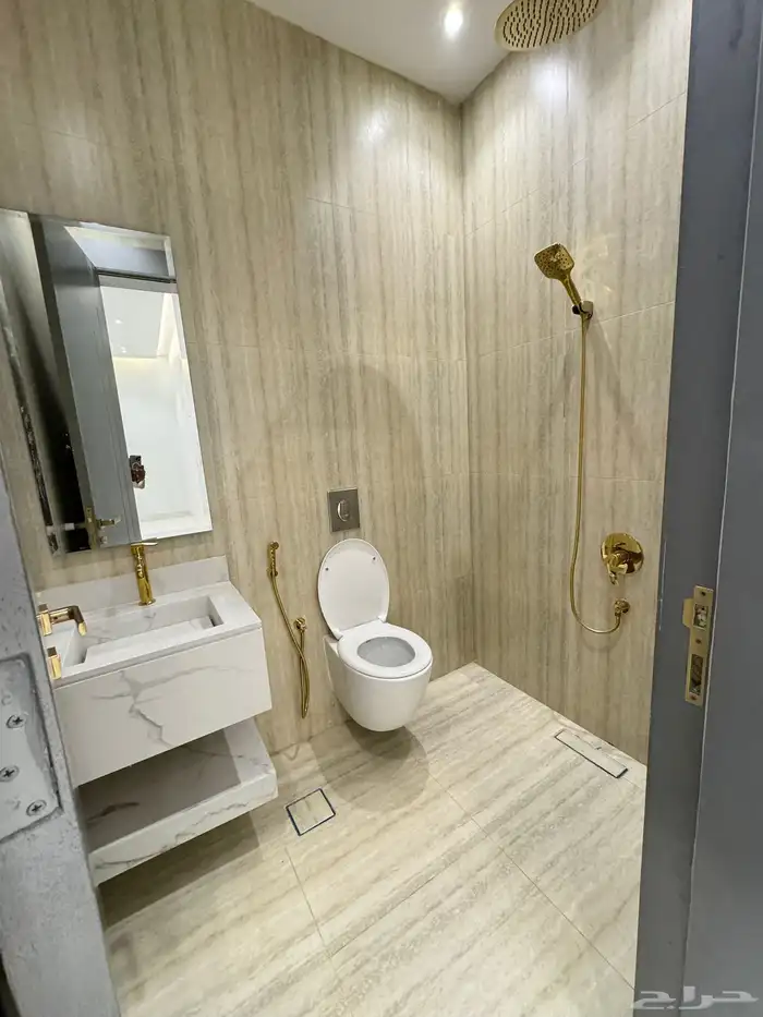 للبيع ادوار مدخل سيارة من المالك مباشره 12