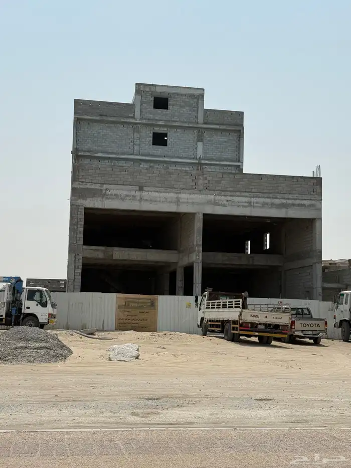 محلات تجارية في الدمام 400 متر عماره للايجار بالكامل 6