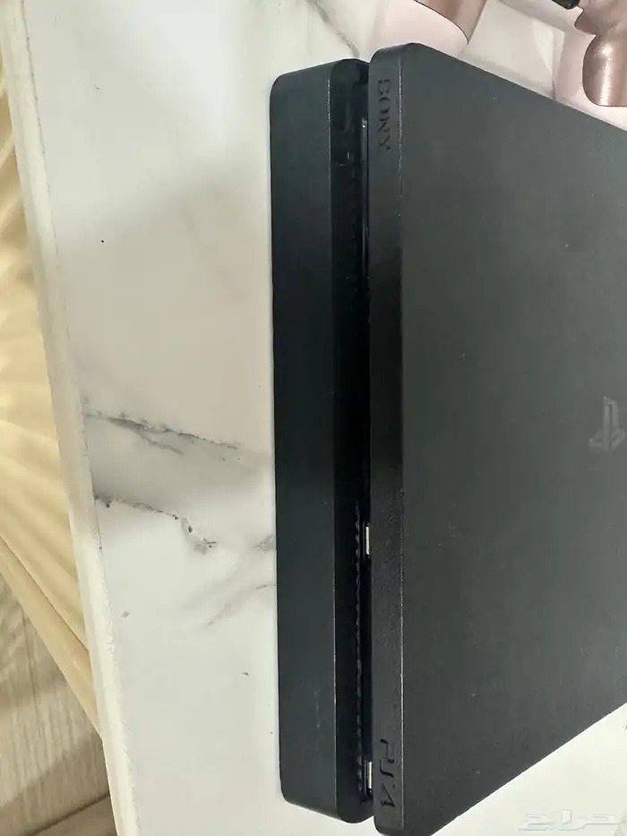 للبيع سوني 4 يقبل التعديل 1